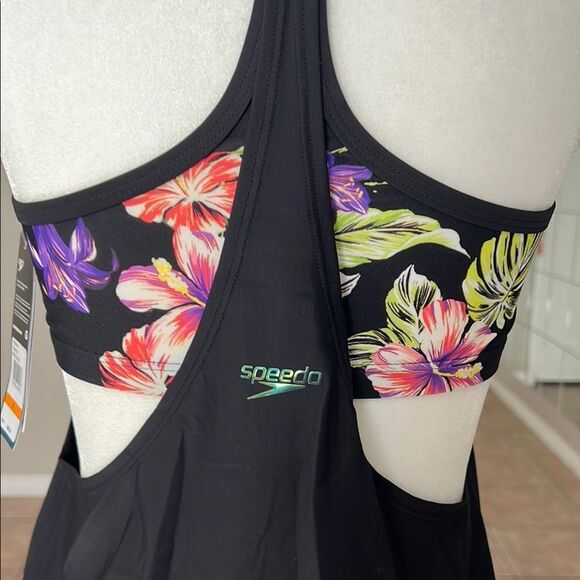 Speedo Women’s Floral Swim Top Tankini - Picture 4 of 8